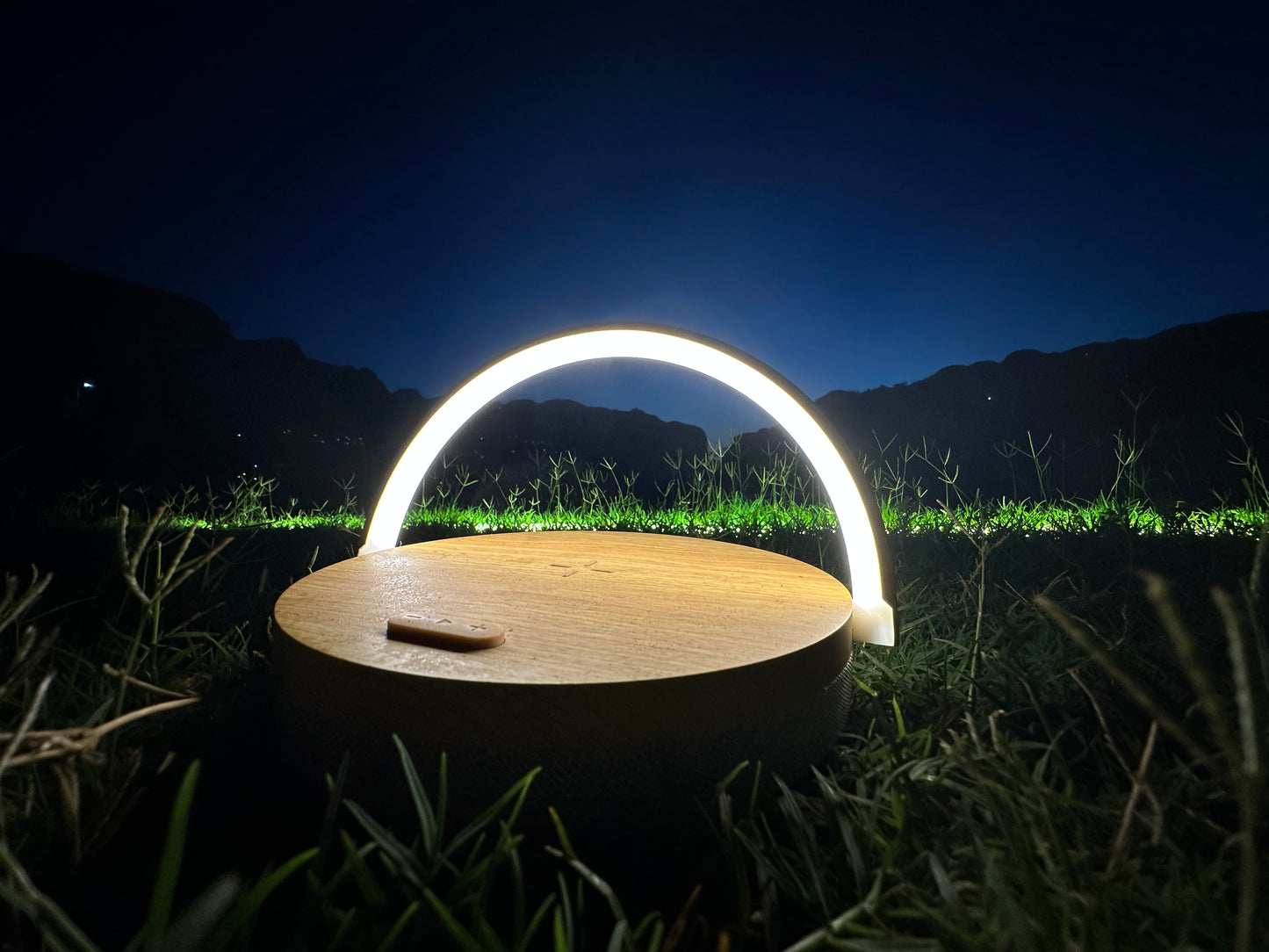 Night Light & Wireless Charging Bluetooth Speaker